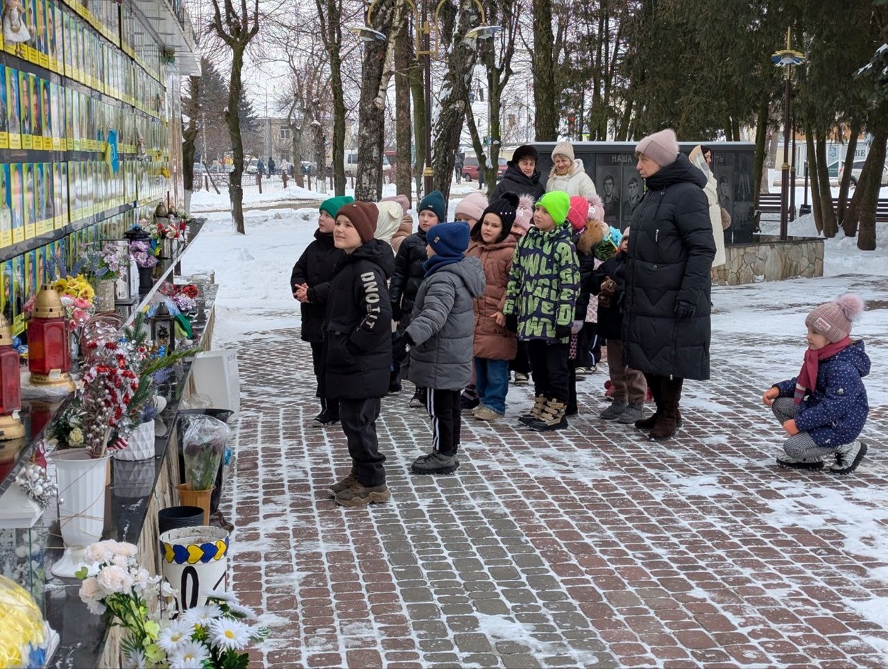 Новини Старокостянтинівщини. Майстер-клас для військових, Ангели тиші, пам'ять про Героїв