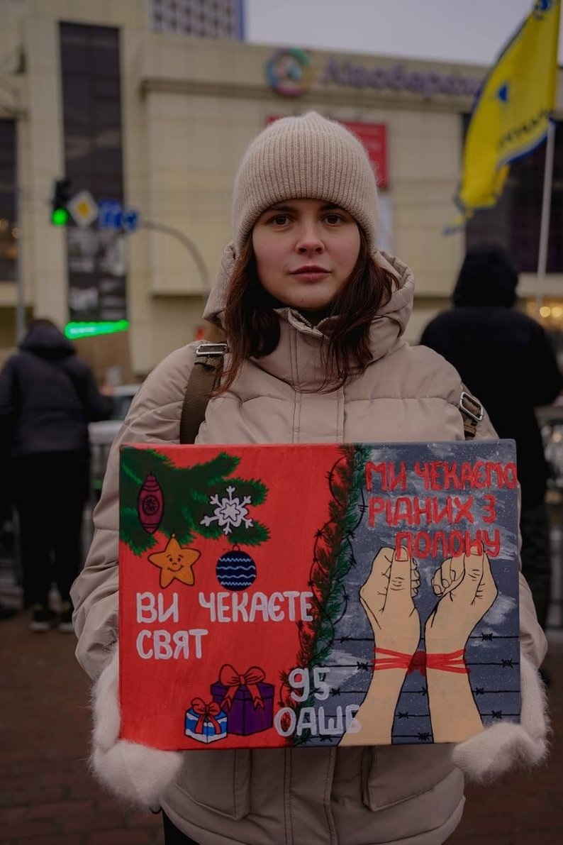 Вікторія Семенюк на акції підтримки полонених та зниклих безвісти захисників України