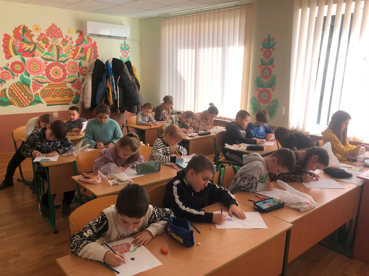 У громаді готуються до Великодня: проводять майстер-класи з писанкарства та самчиківського розпису