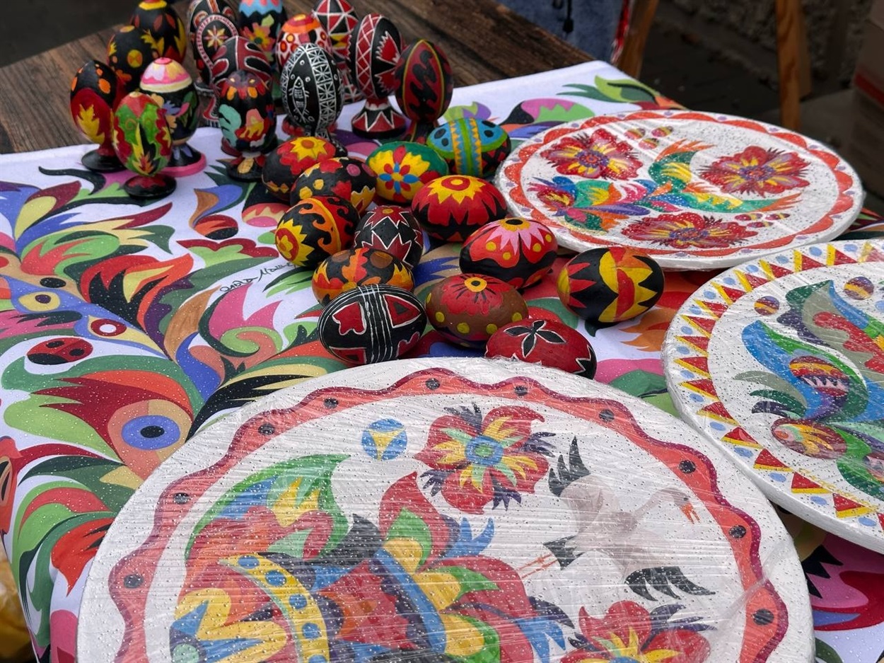 У Старокостянтинові благодійний Великодній ярмарок зібрав понад 28 тисяч гривень на підтримку ЗСУ