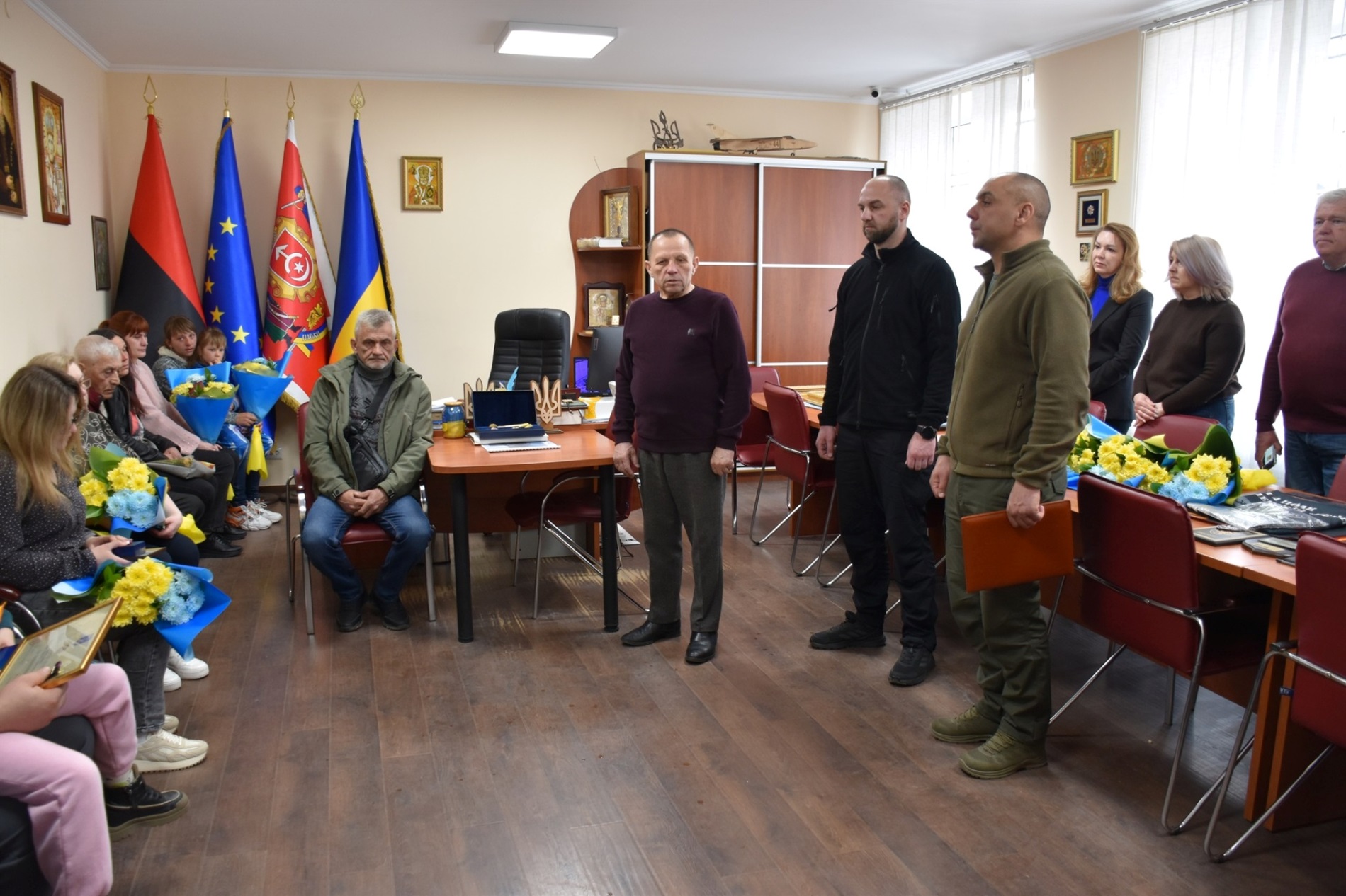 У Старокостянтинівській громаді вручили державні нагороди Захисникам України та їхнім родинам