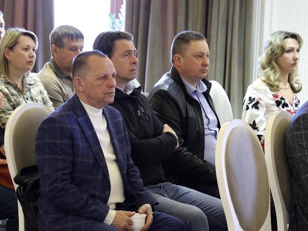 Міський голова Старокостянтинова взяв участь у виїзній нараді з розвитку громад області