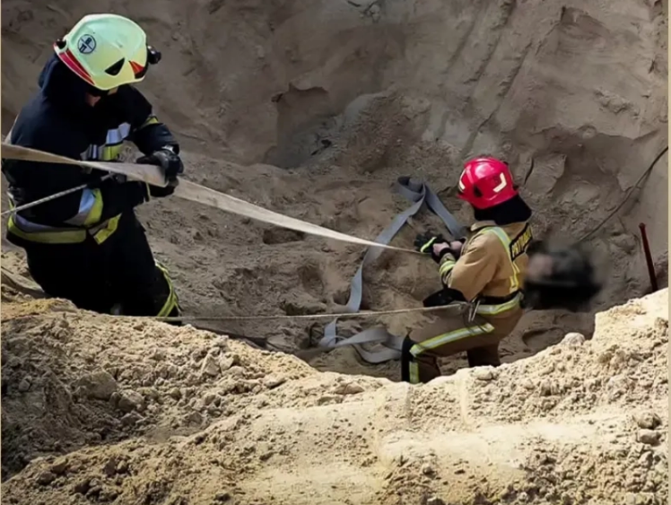 У сусідів: повернення з полону, грант на творчість, переправлення через кордон, чоловік під землею