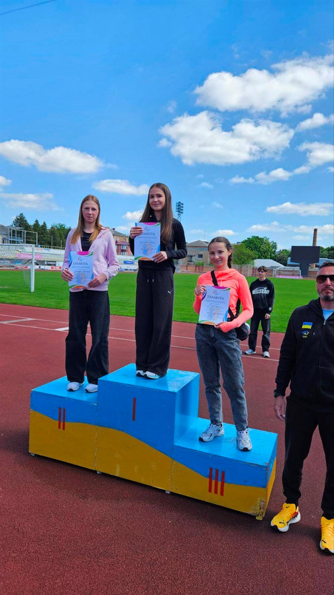Юні легкоатлети зі Старокостянтинова здобули низку нагород на чемпіонаті області