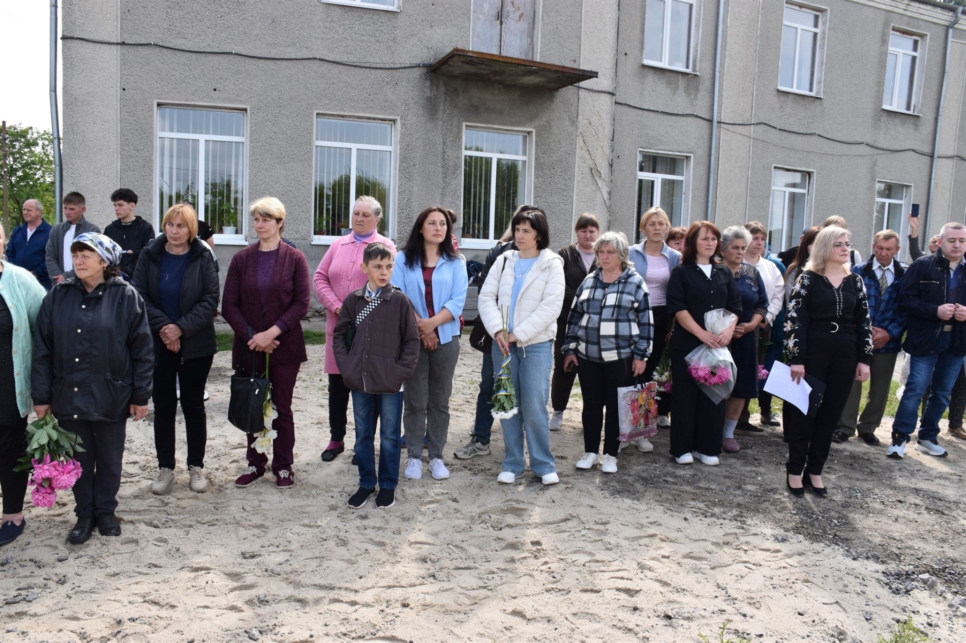 Пам’ять про тих, хто не повернувся: у Григорівці відкрили Алею Героїв