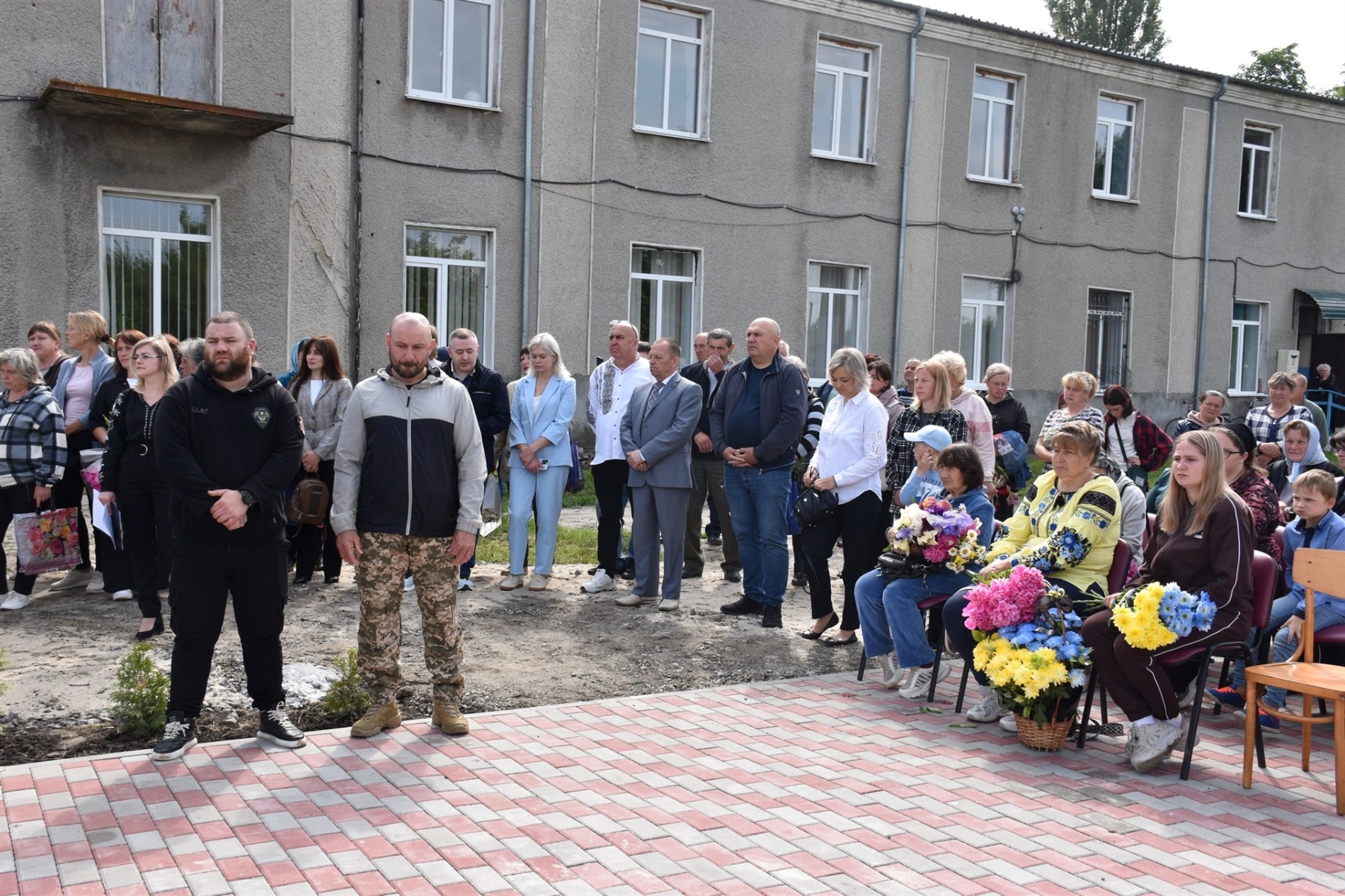 Пам’ять про тих, хто не повернувся: у Григорівці відкрили Алею Героїв