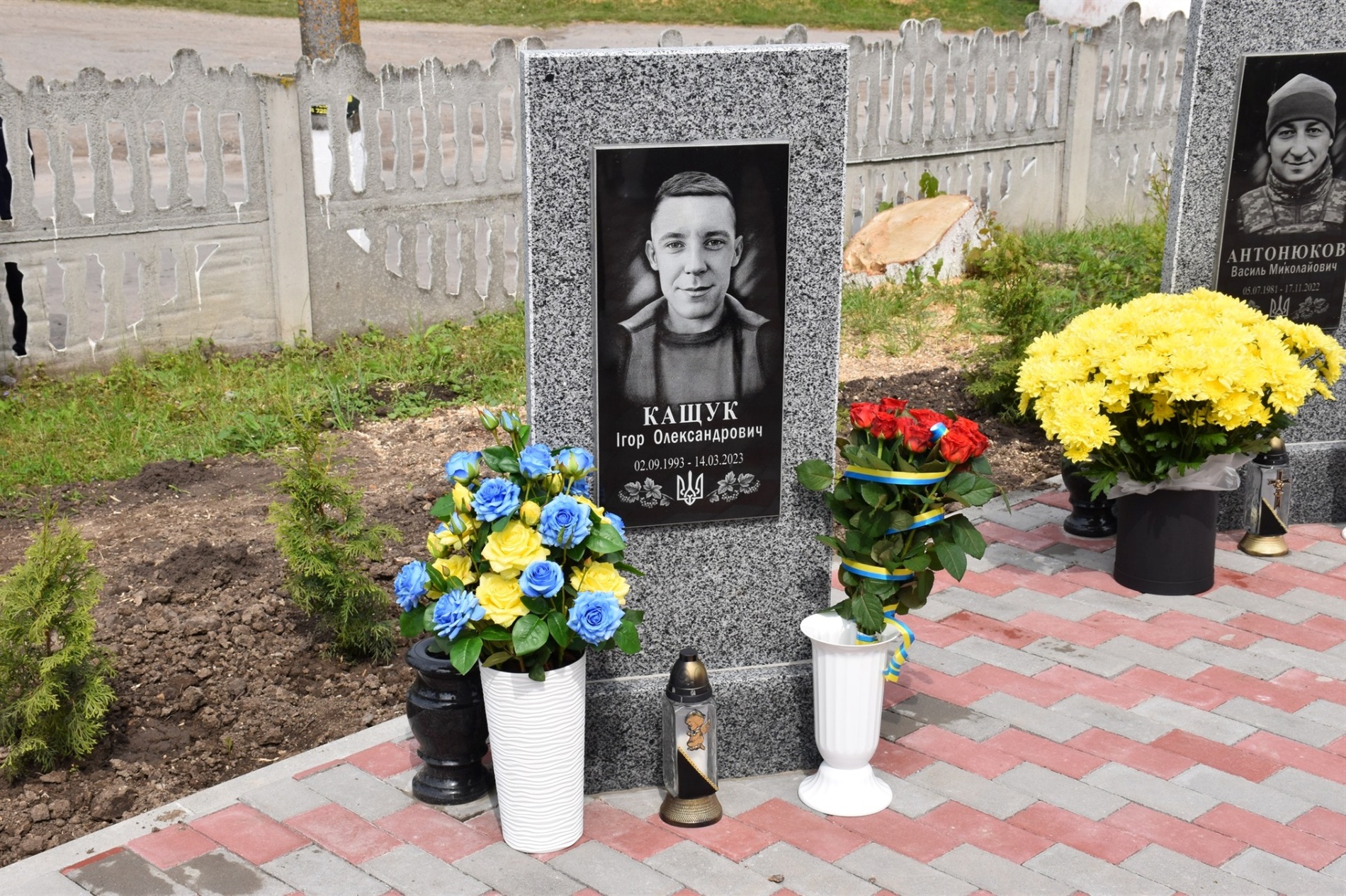 Пам’ять про тих, хто не повернувся: у Григорівці відкрили Алею Героїв