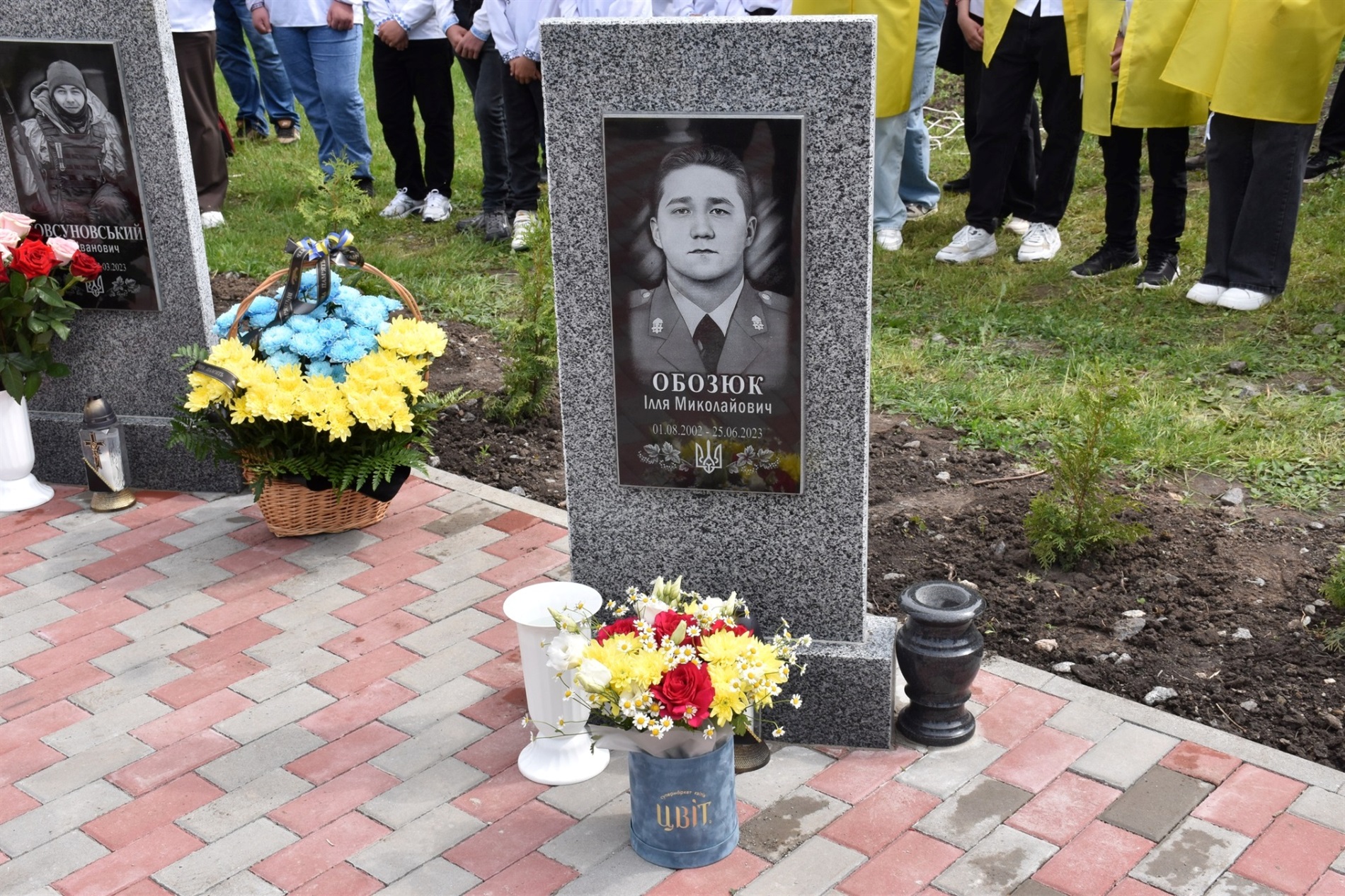 Пам’ять про тих, хто не повернувся: у Григорівці відкрили Алею Героїв