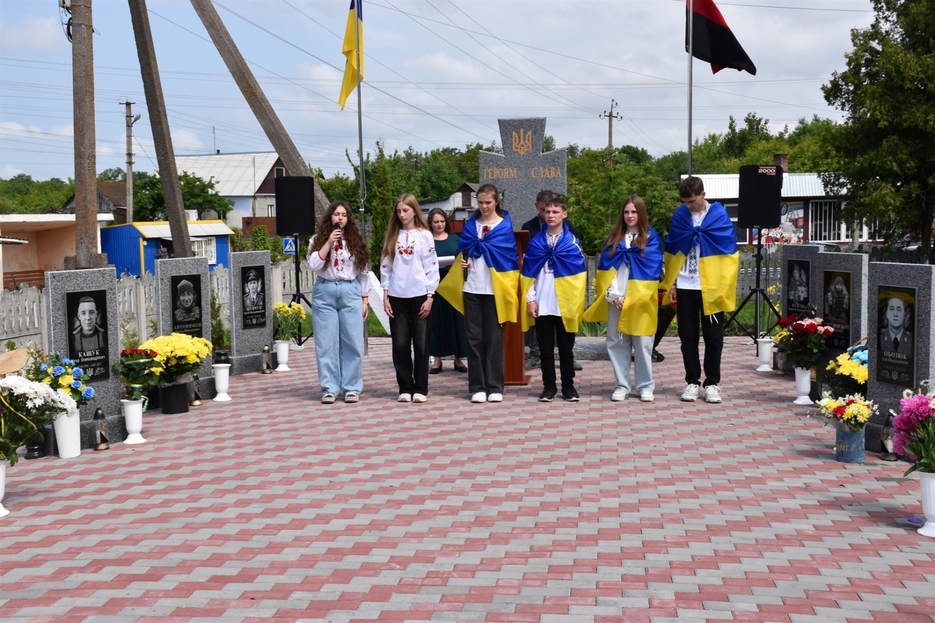 Пам’ять про тих, хто не повернувся: у Григорівці відкрили Алею Героїв
