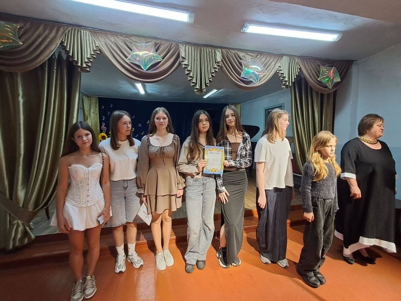 Талановита молодь Старокостянтинова: у музичній школі відзначили переможців конкурсів