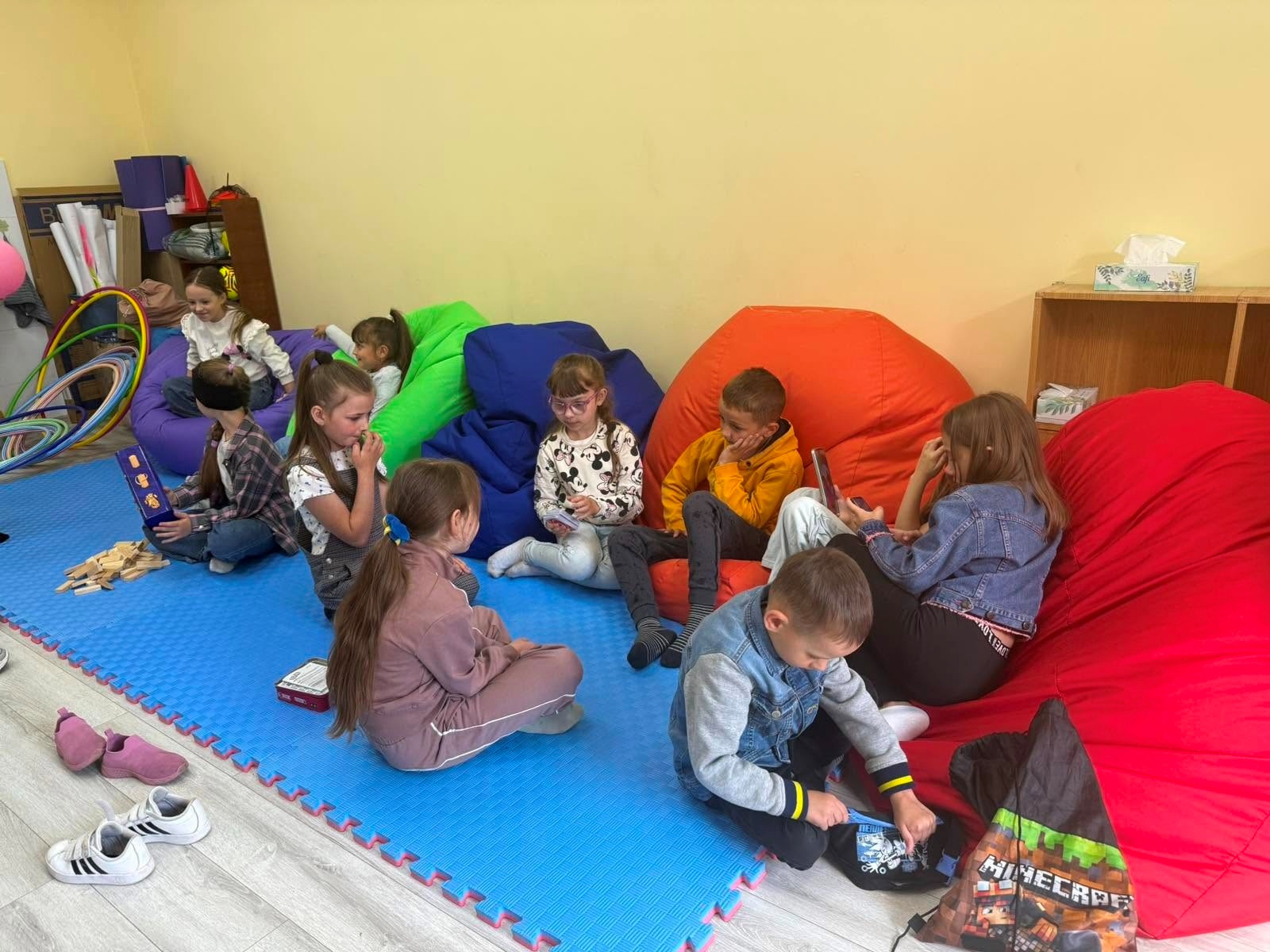 Творчість, що допомагає відновлюватися: у ЦДЮТ триває особливий літній табір для дітей