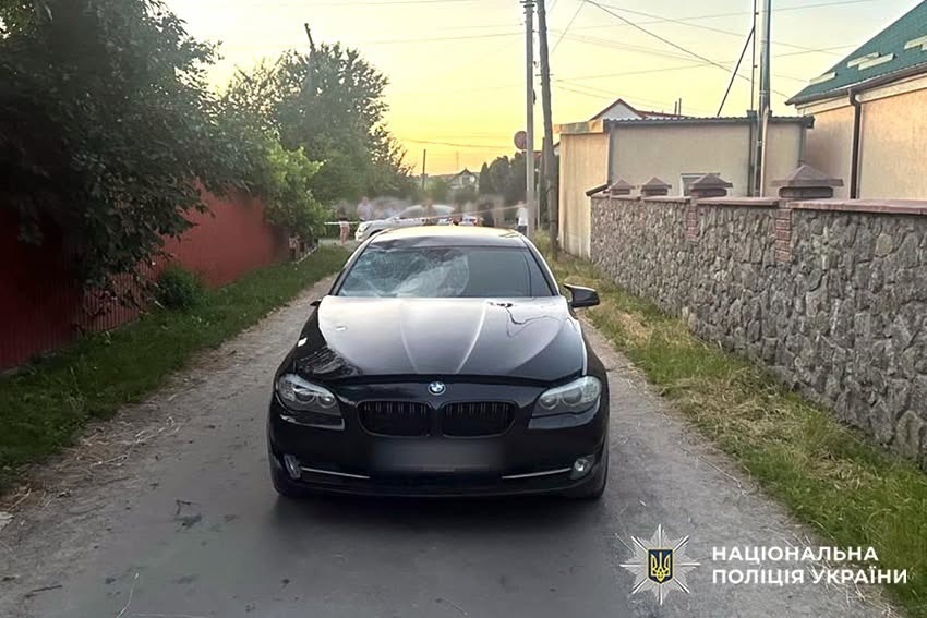 У Старокостянтинові двоє дітей постраждали в аварії за участі електросамоката та BMW