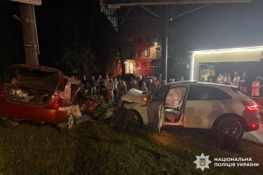 У сусідів: арешт недобудови Крупи, смертельна ДТП, новий стадіон УПЛ та допомога ветеранам