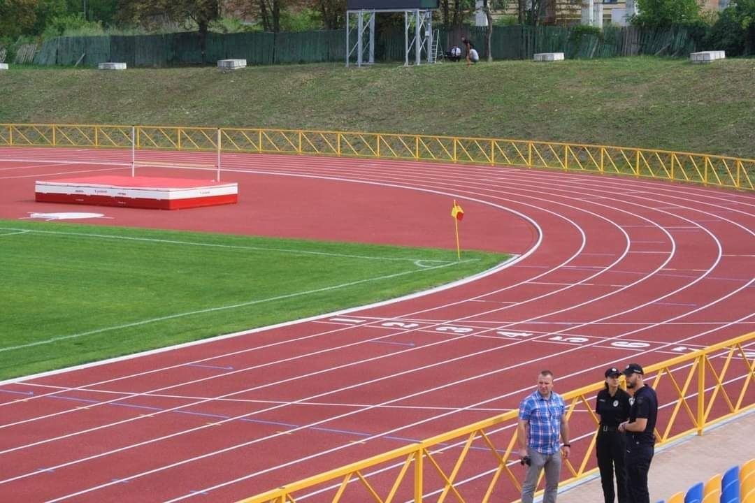 У сусідів: арешт недобудови Крупи, смертельна ДТП, новий стадіон УПЛ та допомога ветеранам