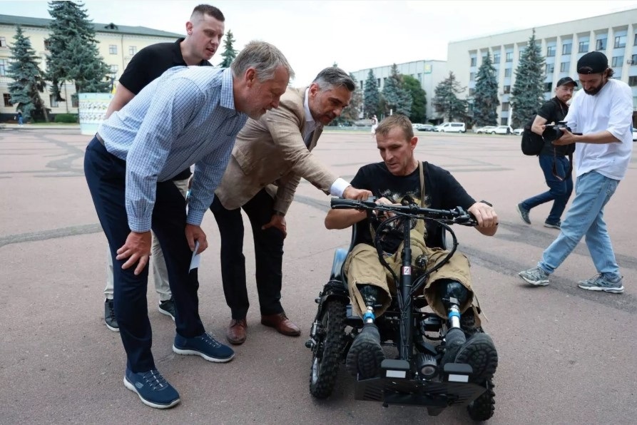 У сусідів: арешт недобудови Крупи, смертельна ДТП, новий стадіон УПЛ та допомога ветеранам
