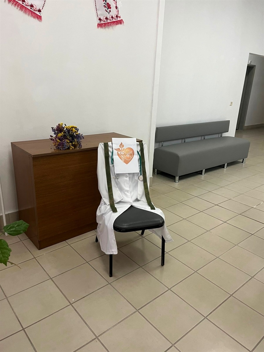 У Старокостянтинові вшанували пам'ять медичних працівників, які загинули, рятуючи життя інших