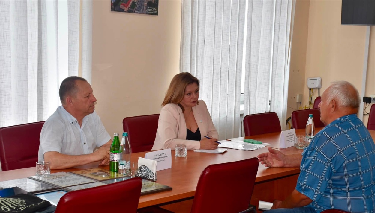 У Старокостянтинові представниця Омбудсмана провела особистий прийом громадян