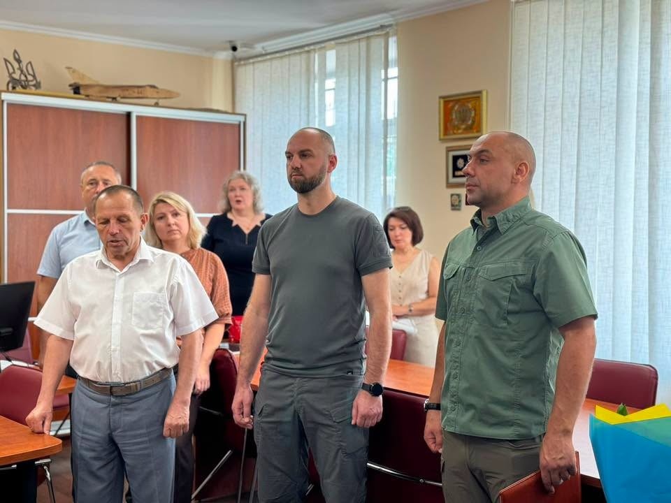 У День Української Державності родинам полеглих Героїв зі Старокостянтинівщини вручили нагороди