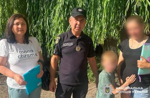 У сусідів: 500 робочих місць, почесне звання, знайдений хлопчик та ДТП із підлітками