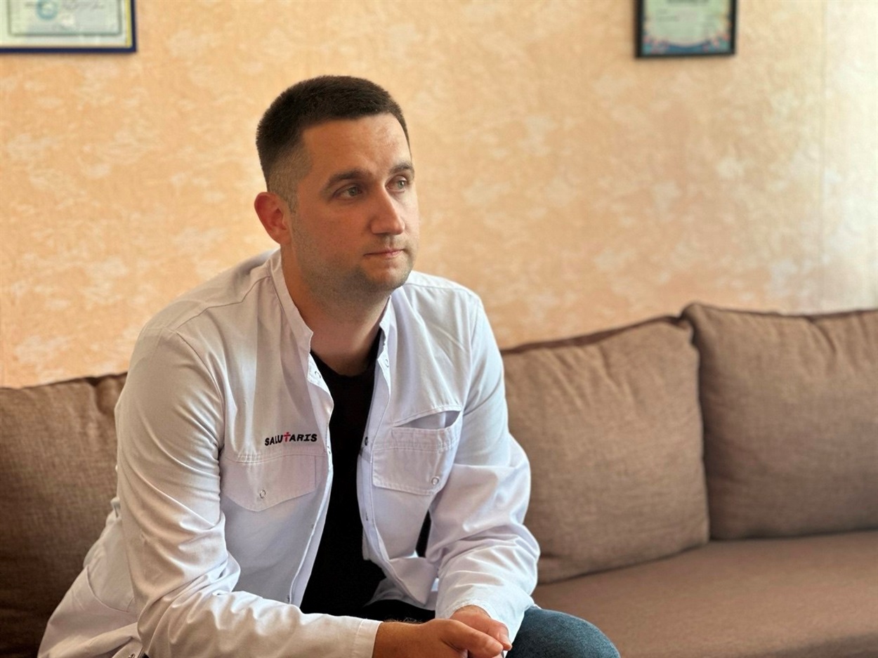 «У Старокостянтинові ми стали лікарями і знайшли свій дім»: історія молодого подружжя медиків