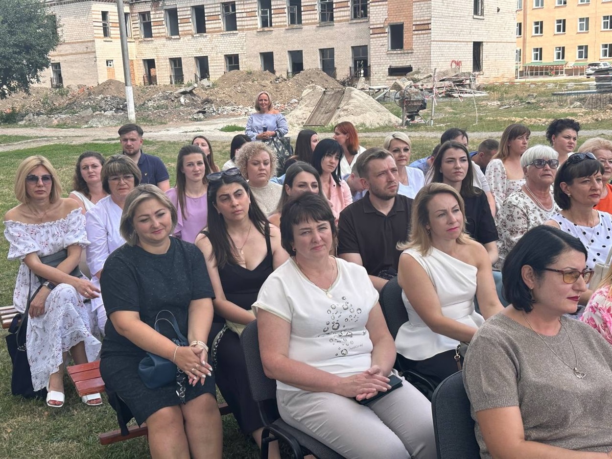 День медичного працівника у Старокостянтинівській лікарні: нагороди, подяки та досягнення