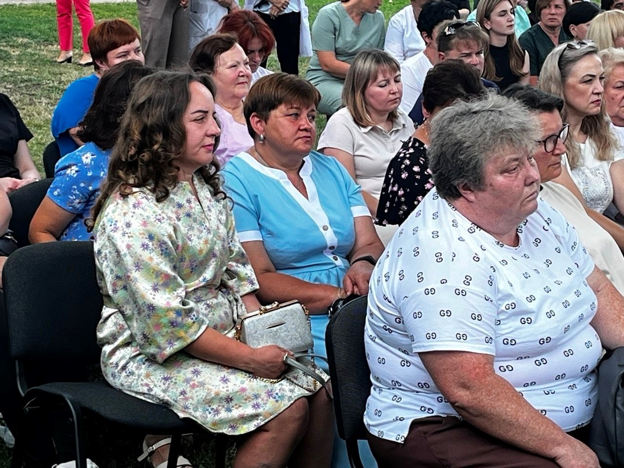 День медичного працівника у Старокостянтинівській лікарні: нагороди, подяки та досягнення