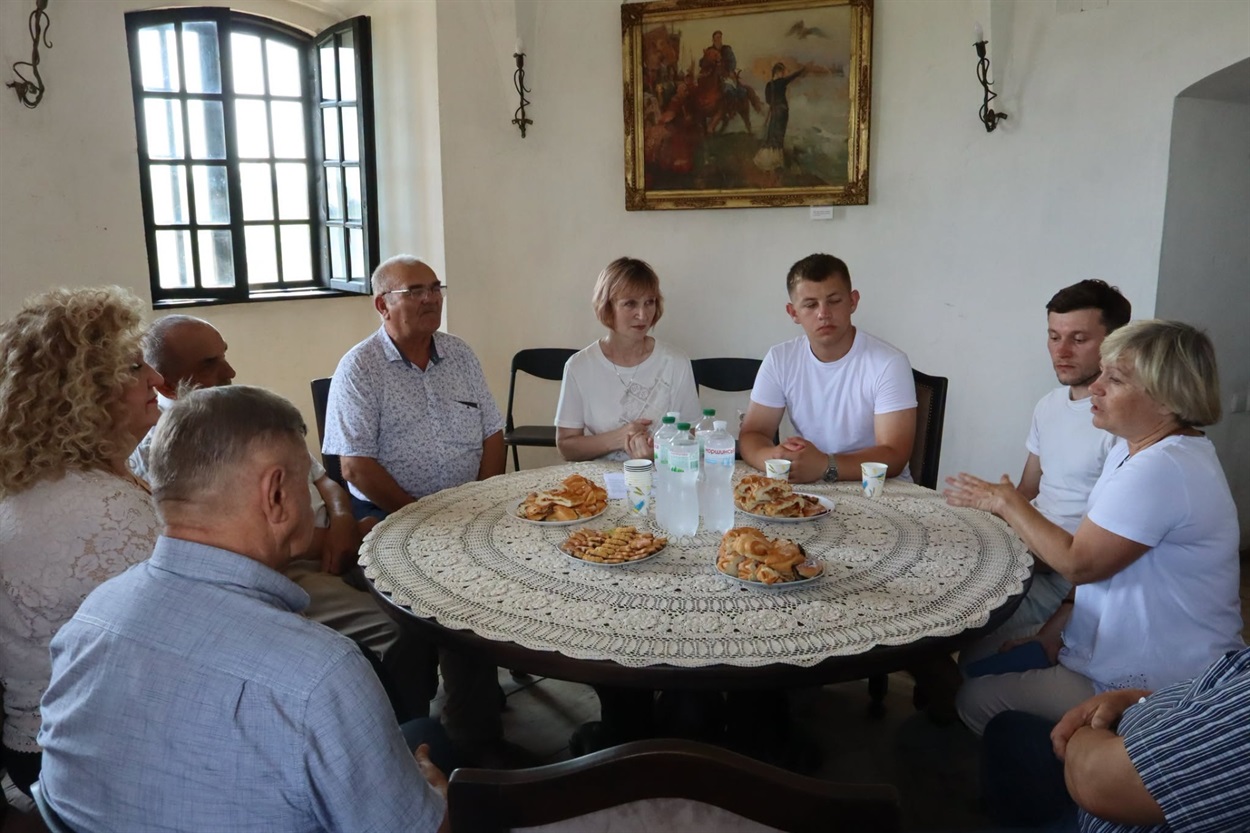 У Старокостянтинові створюють цифрову копію оборонної вежі та костелу: навіщо це потрібно