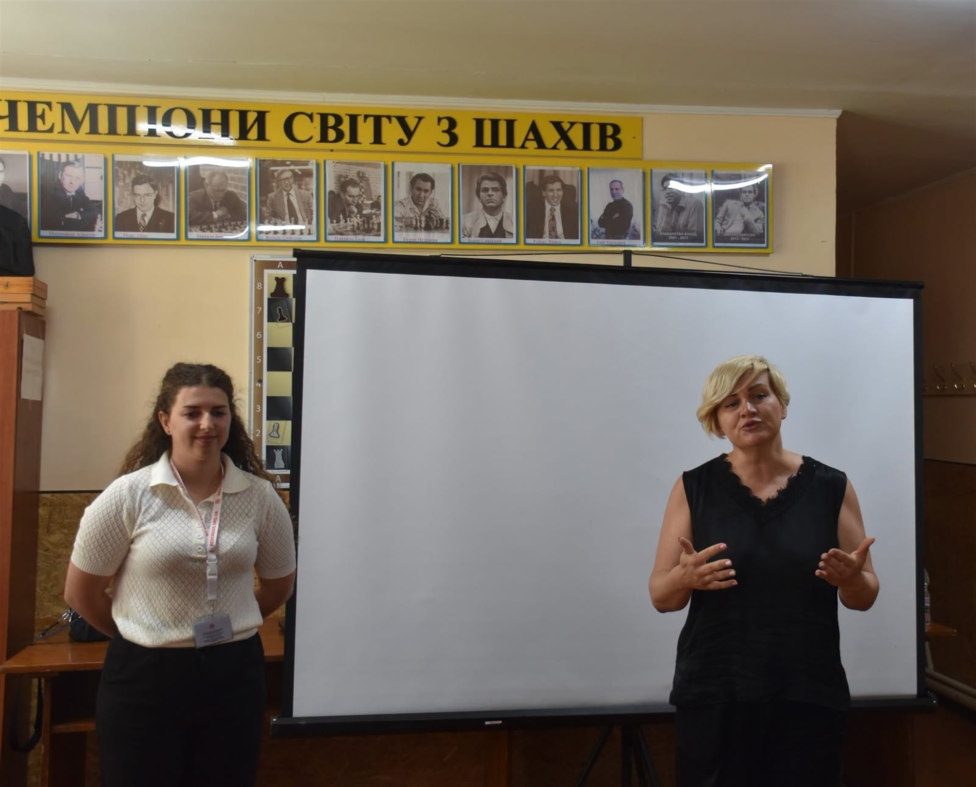 Молодь Старокостянтинова хоче впливати на майбутнє громади: обговорили створення Молодіжної ради