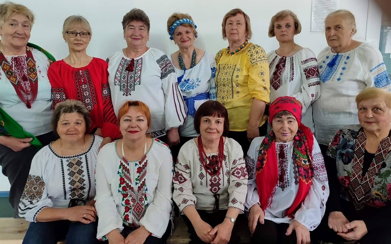Волонтерки ГО "Всеукраїнське об'єднання "Яворина"