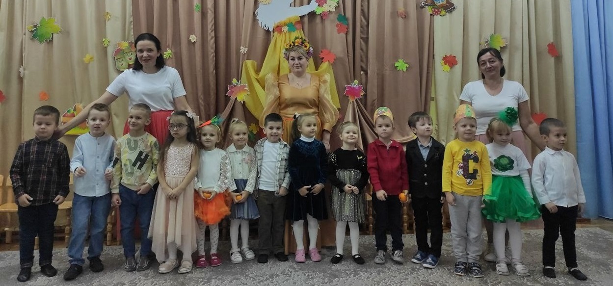 На святі у садочку "Калинонька"