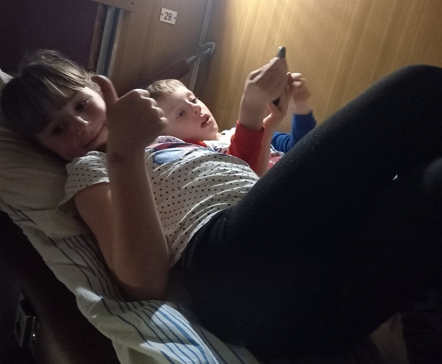 Діти всю дорогу співали "Червону калину"